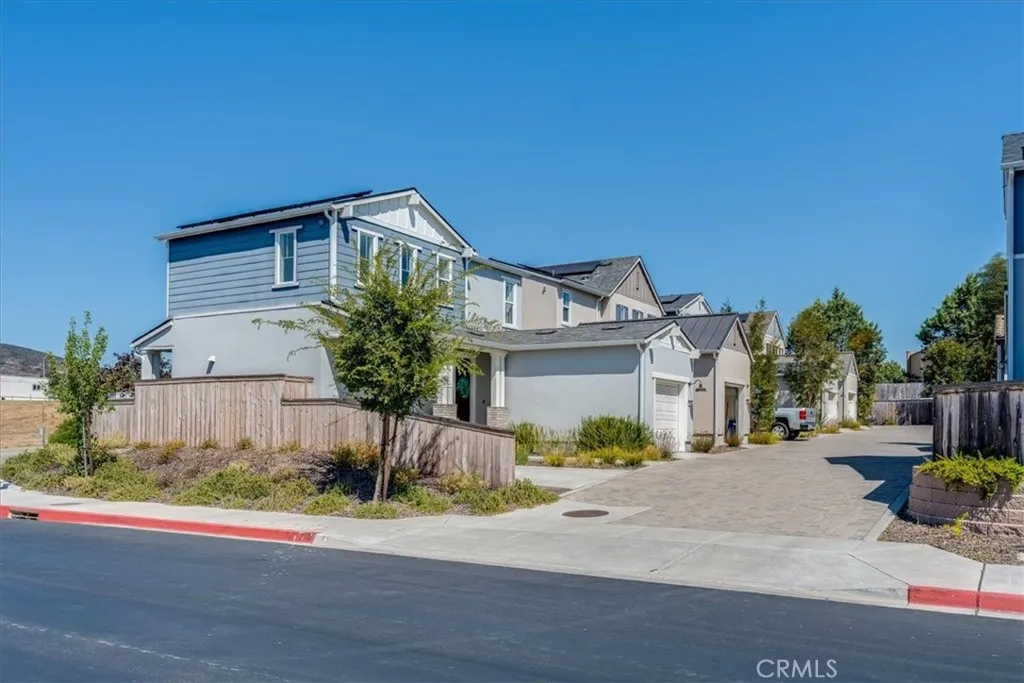 102 Earthwood, San Luis Obispo, California 93401 — photo 4