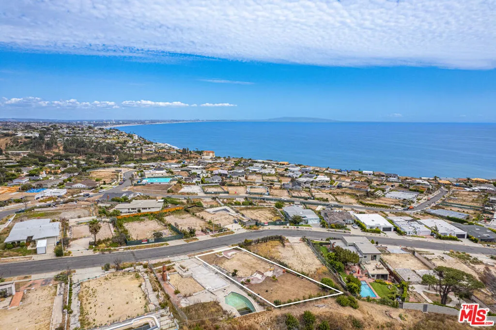 3523 Shoreheights Drive, Malibu, California 90265 — photo 4