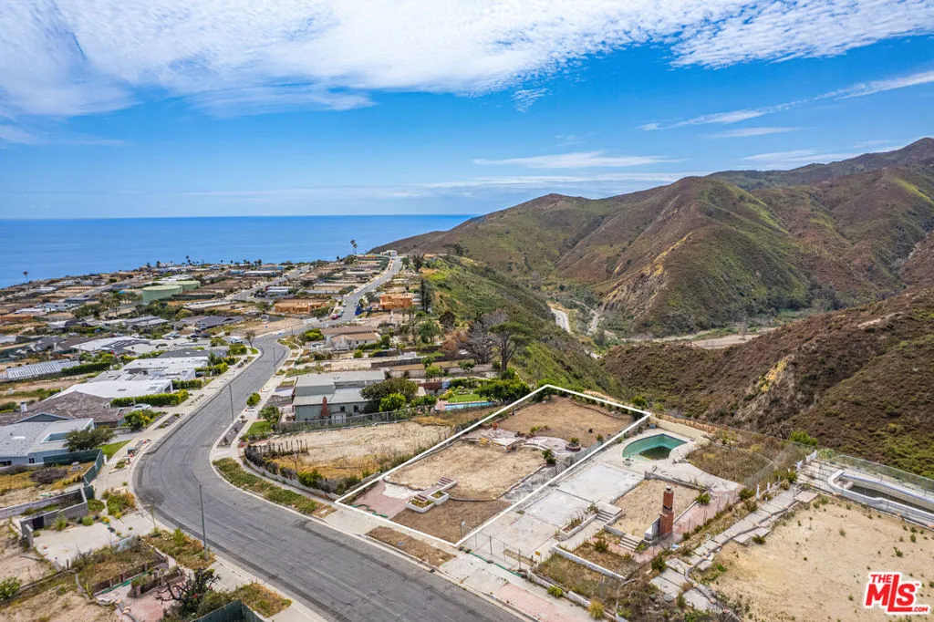 3523 Shoreheights Drive, Malibu, California 90265 — photo 5