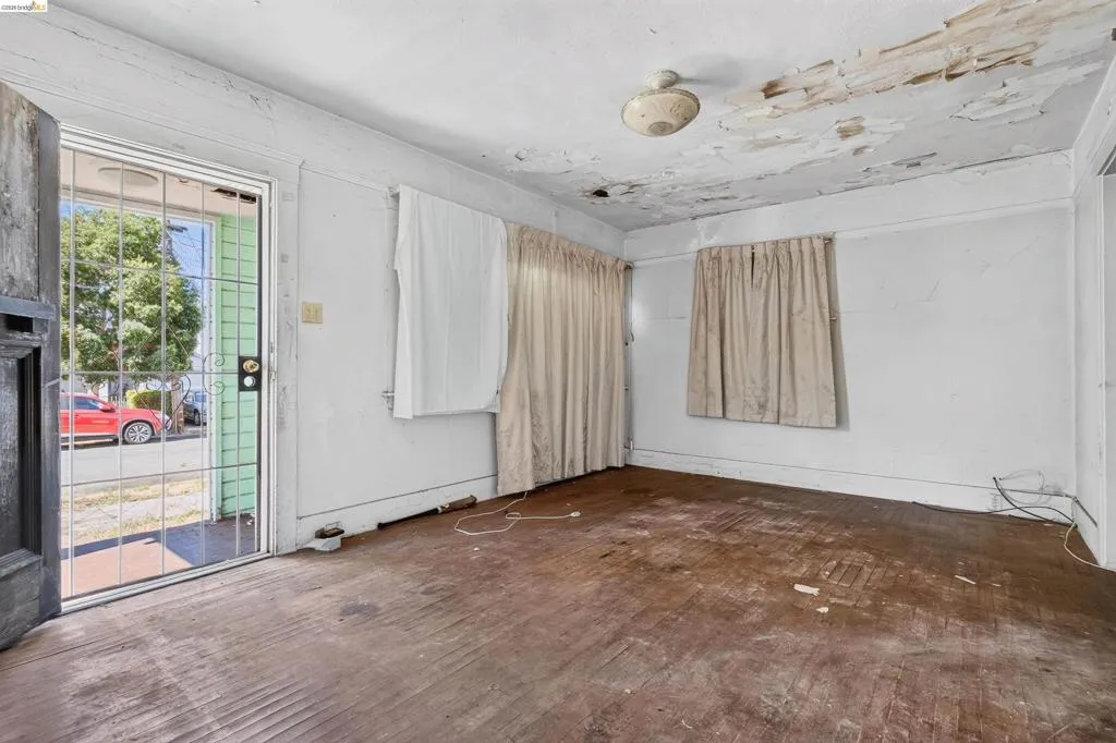 7014 Holly St, Oakland, California 94621 — photo 4
