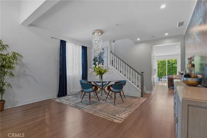 6754 Rhea Court, Reseda, California 91335 — photo 4
