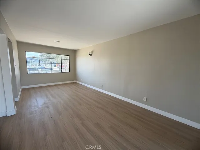 320 Frances, Barstow, California 92311 — photo 4
