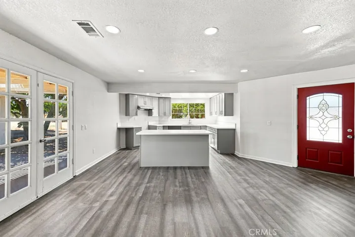 8173 Bandicoot Trail, Hesperia, California 92344 — photo 5