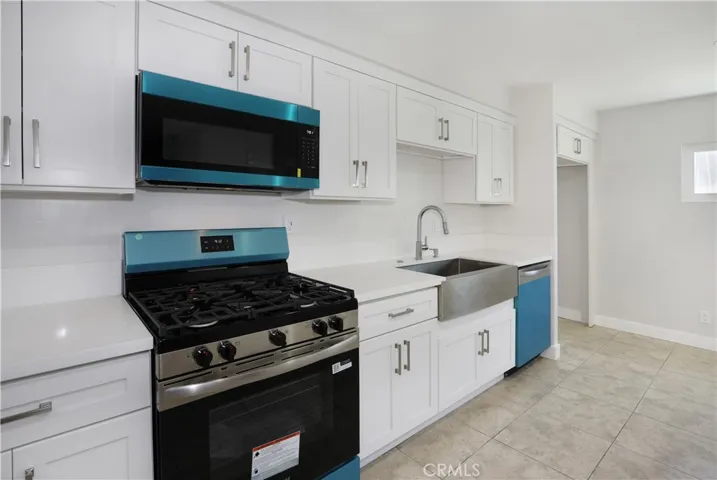 2105 W Hall, Santa Ana, California 92704 — photo 5
