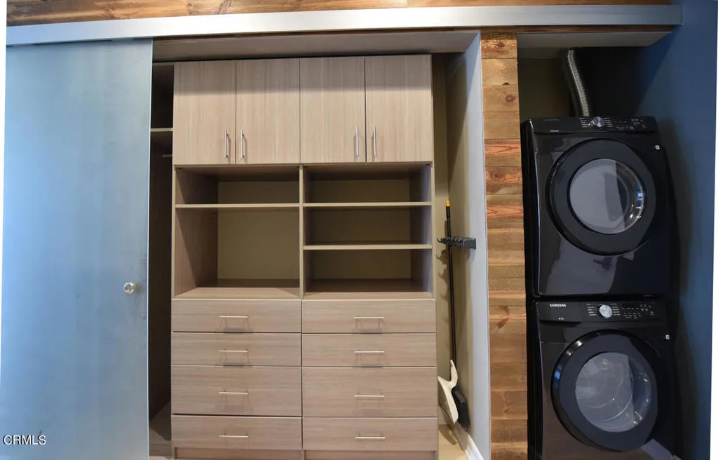 Storage/Laundry