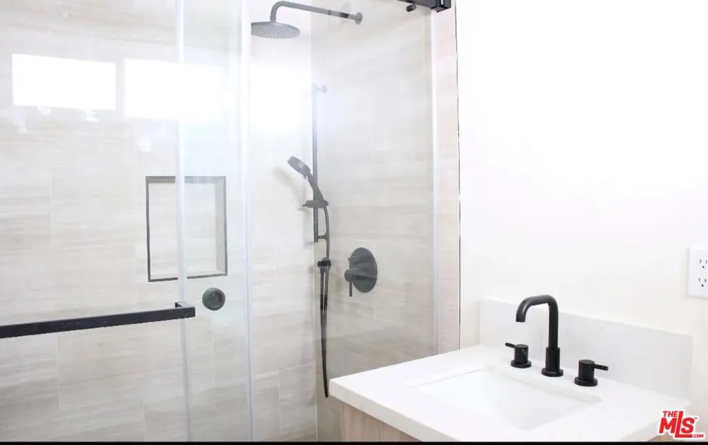 322 S Swall Drive 1, Los Angeles, California 90048 — photo 5