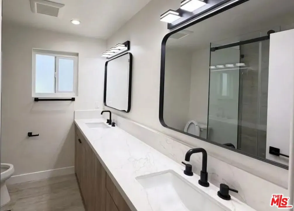 322 S Swall Drive 1, Los Angeles, California 90048 — photo 4