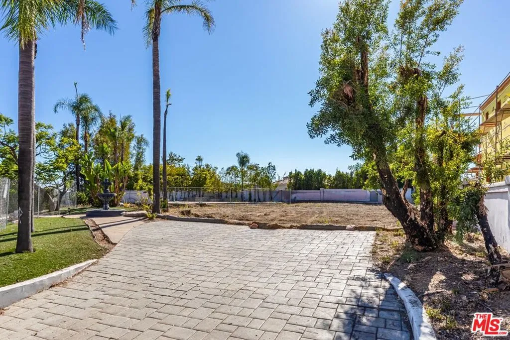16661 Cumbre Verde Court, Los Angeles, California 90272 — photo 4