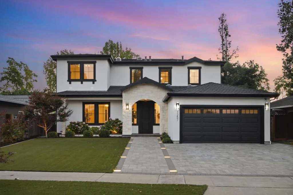 1257 Woodlawn Ave