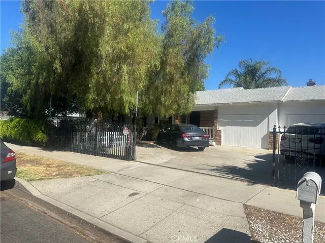 20957 Community, Los Angeles, California 91304 — photo 5