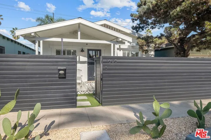 1605 Cabrillo Avenue, Venice, California 90291 — photo 4