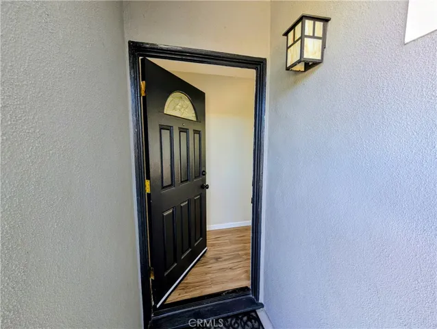 23130 Victory, Woodland Hills, California 91367 — photo 5