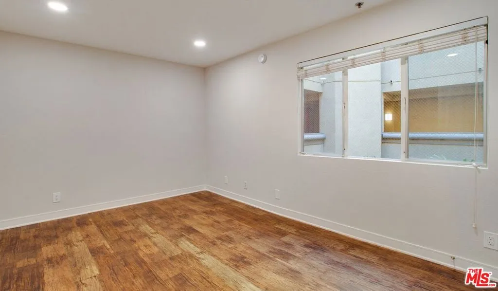 7660 Beverly Boulevard 115, Los Angeles, California 90036 — photo 4
