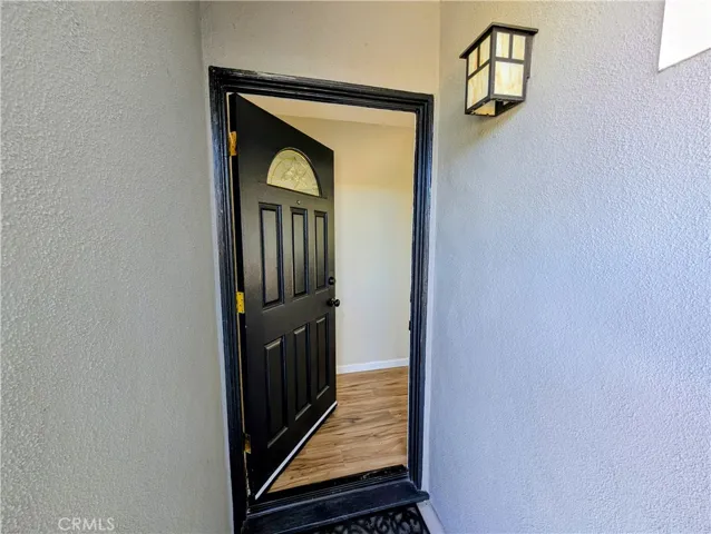 23130 Victory, Woodland Hills, California 91367 — photo 5