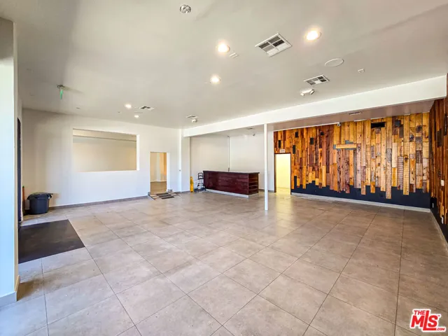 7028 Foothill Boulevard B, Los Angeles, California 91042 — photo 4