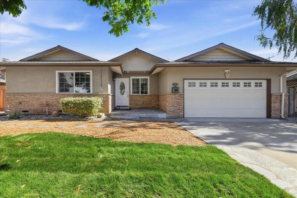 1712 Silverwood Dr