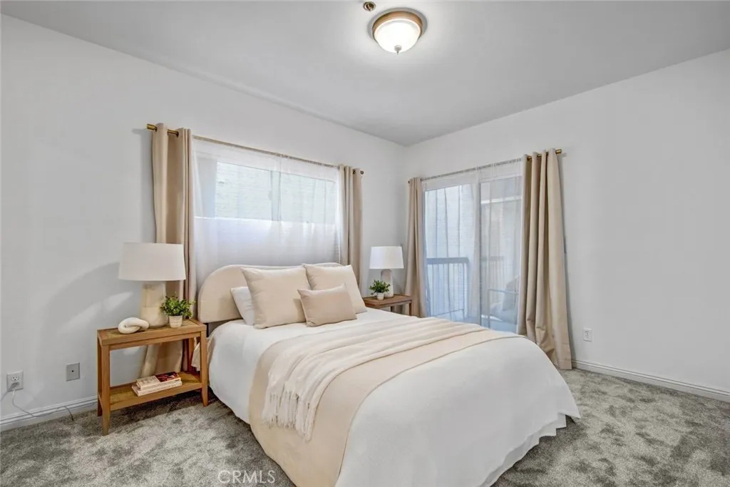 1921 Malcolm, Los Angeles, California 90025 — photo 5