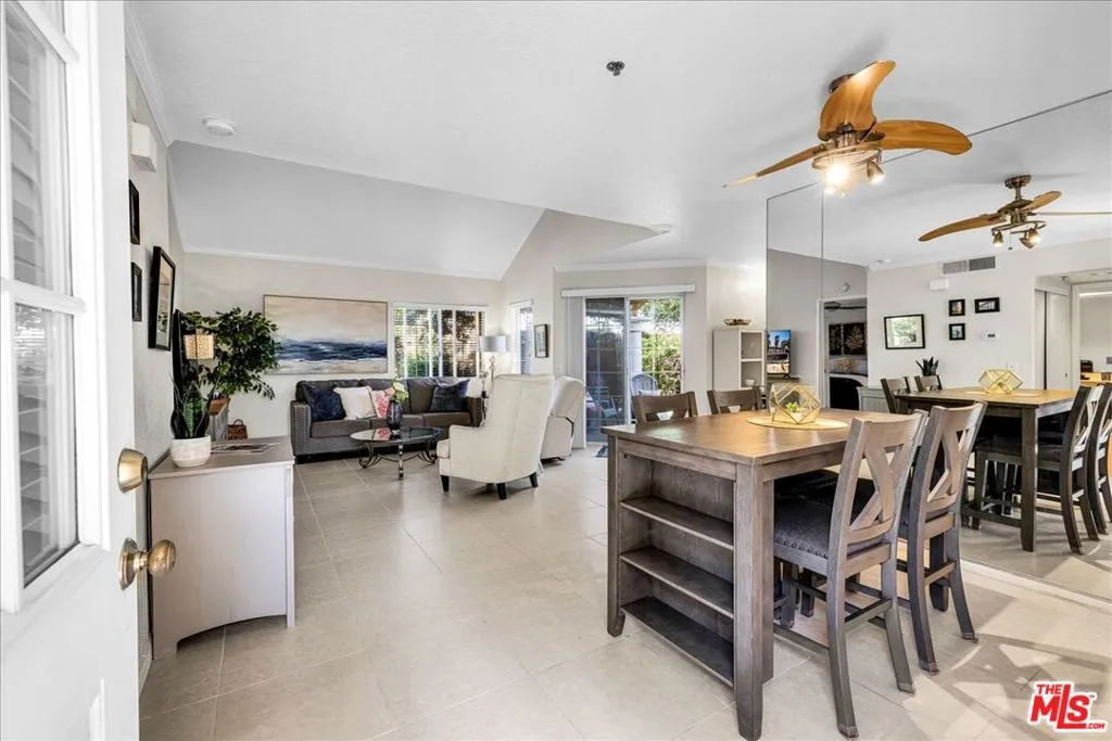 2700 Lawrence Crossley Road 83, Palm Springs, California 92264 — photo 4