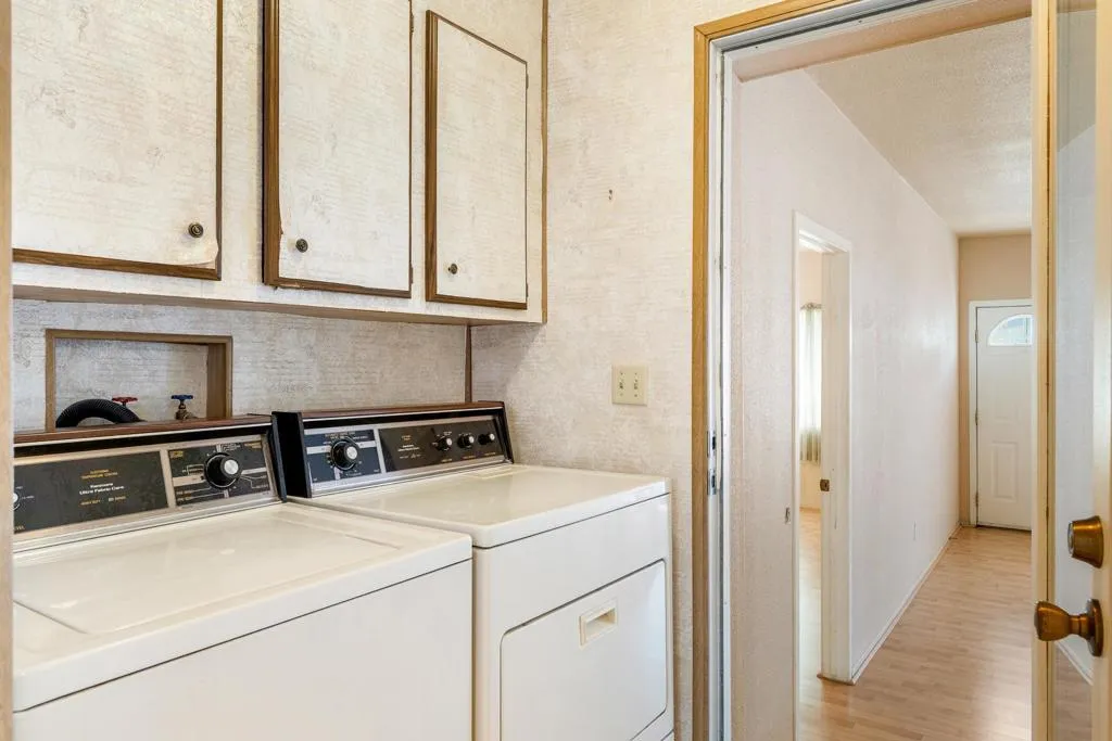 166 Larson Dr_ Laundry Room