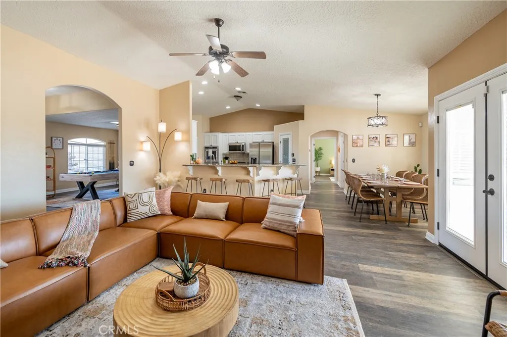 6366 Murrieta, Yucca Valley, California 92284 — photo 4