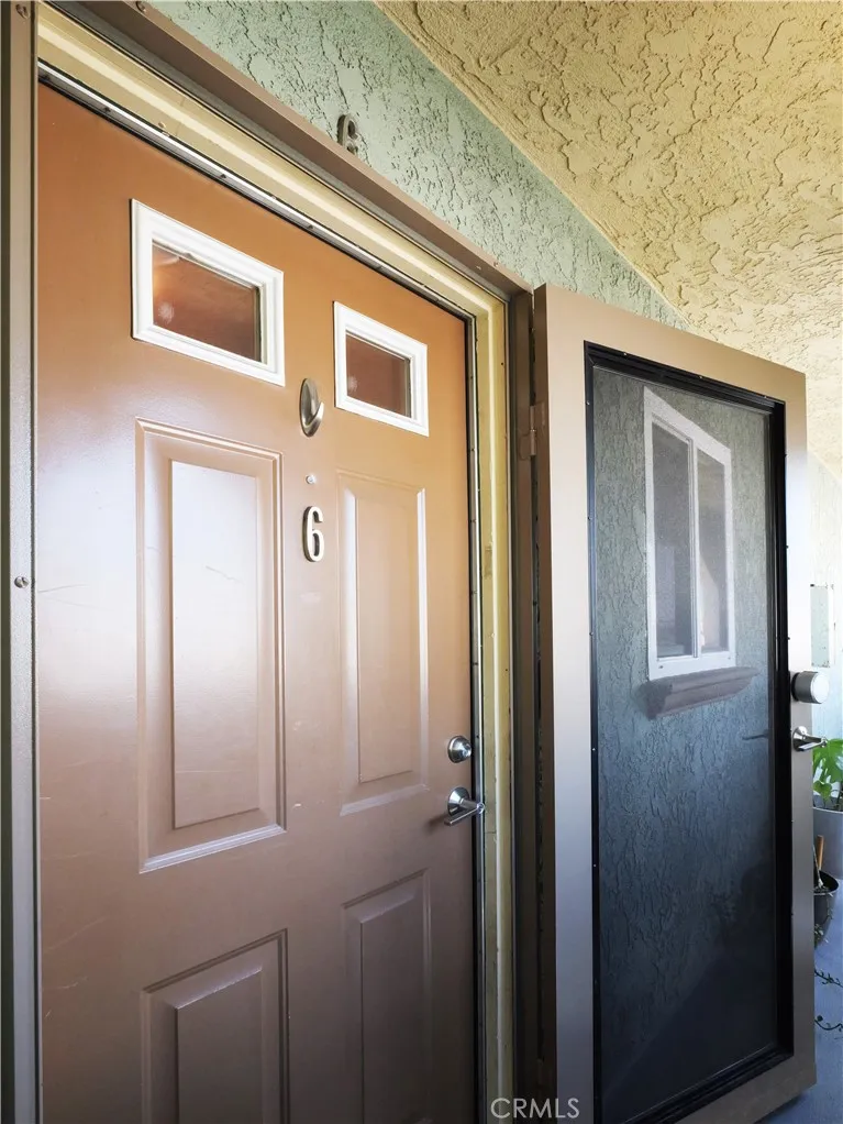 Front Door / Heavy Duty Security Screen Door Front Door / Heavy Duty Security Screen Door