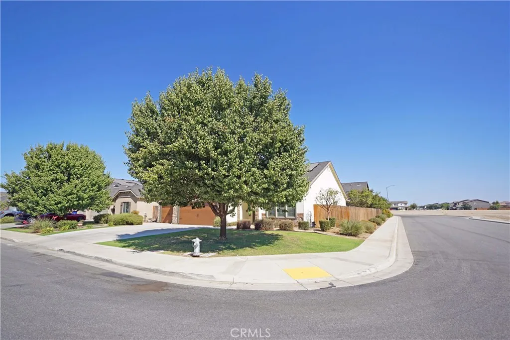 10118 Alondra Dr, Bakersfield, California 93311 — photo 4
