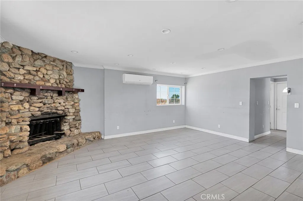 10912 Matilija, Apple Valley, California 92308 — photo 5