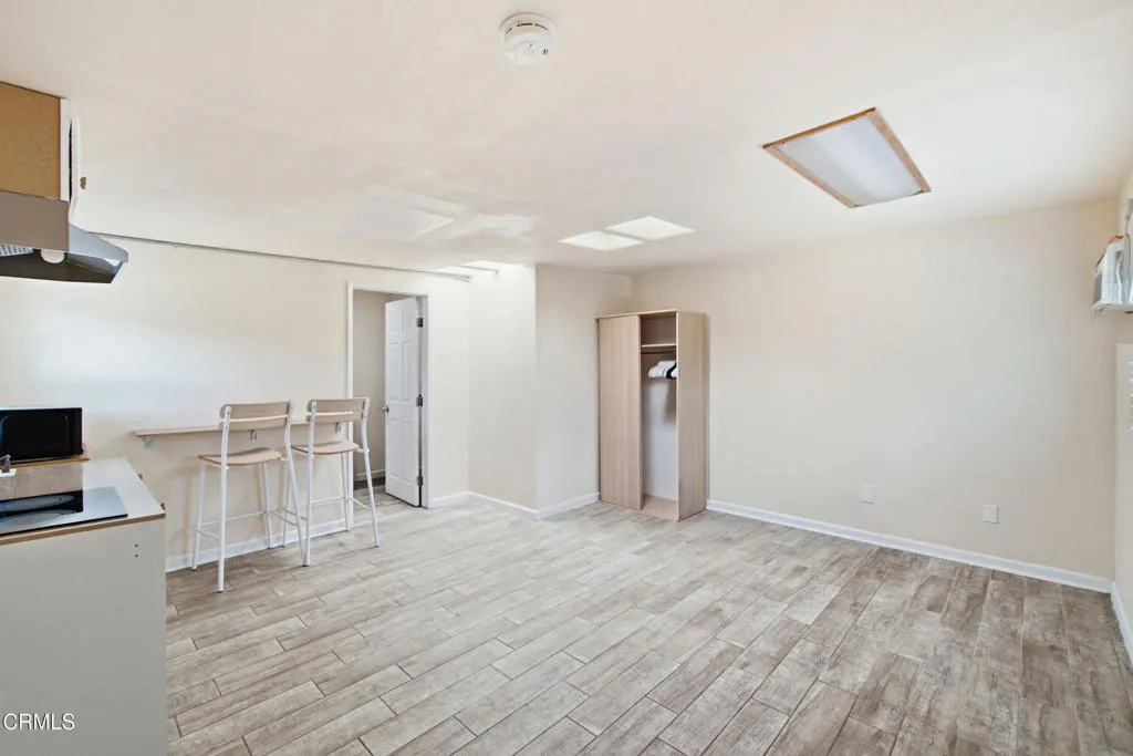 36_main living space 36_main living space