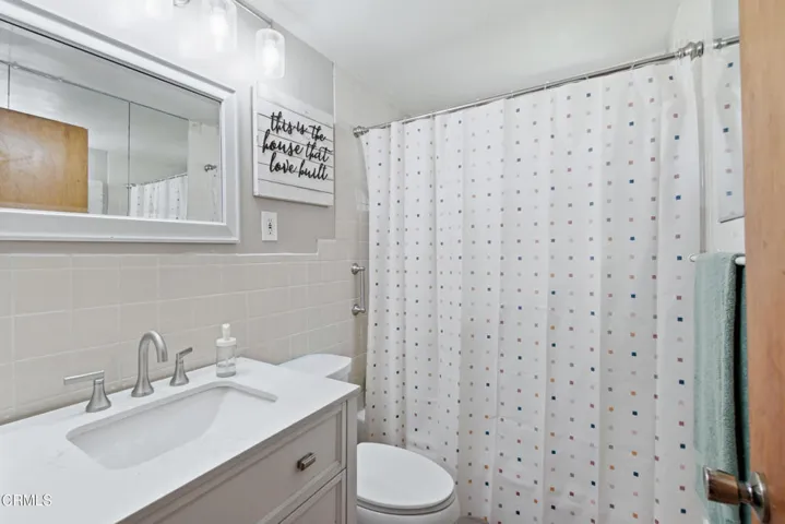 17_bathroom