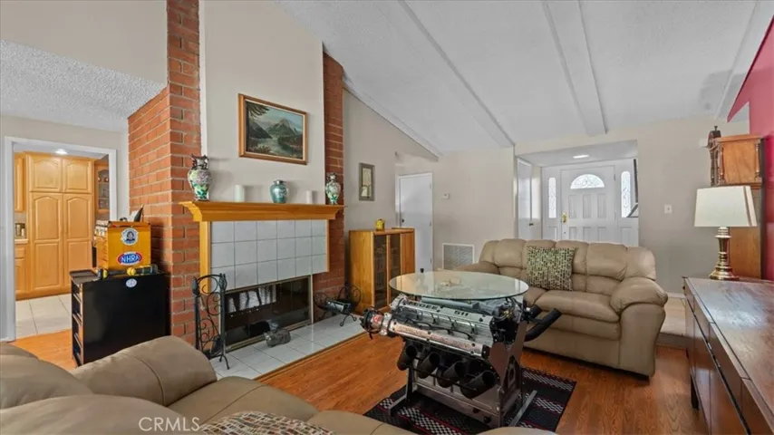 29159 Lotusgarden Drive, Canyon Country, California 91387 — photo 5