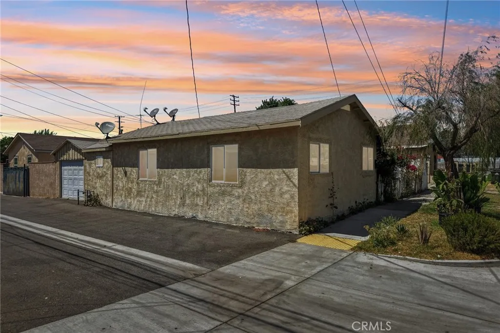 412 S Fern Ave