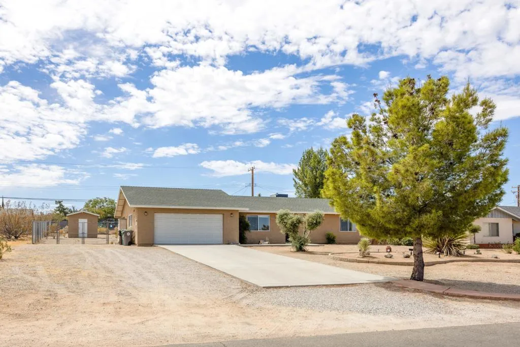 58357 Delano Trail, Yucca Valley, California 92284 — photo 5