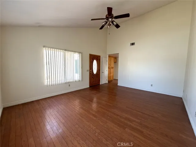 13383 Netzley, Chino, California 91710 — photo 4