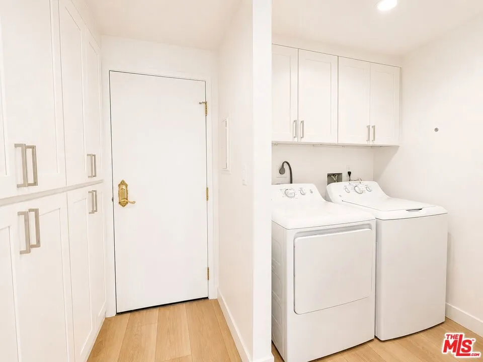 In-unit laundry