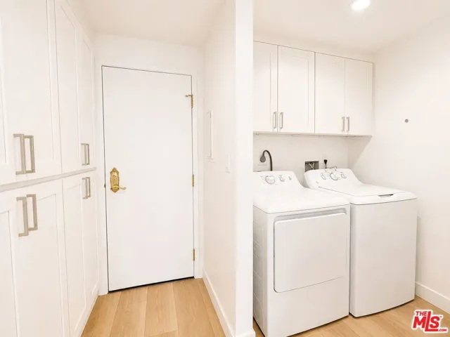 In-unit laundry