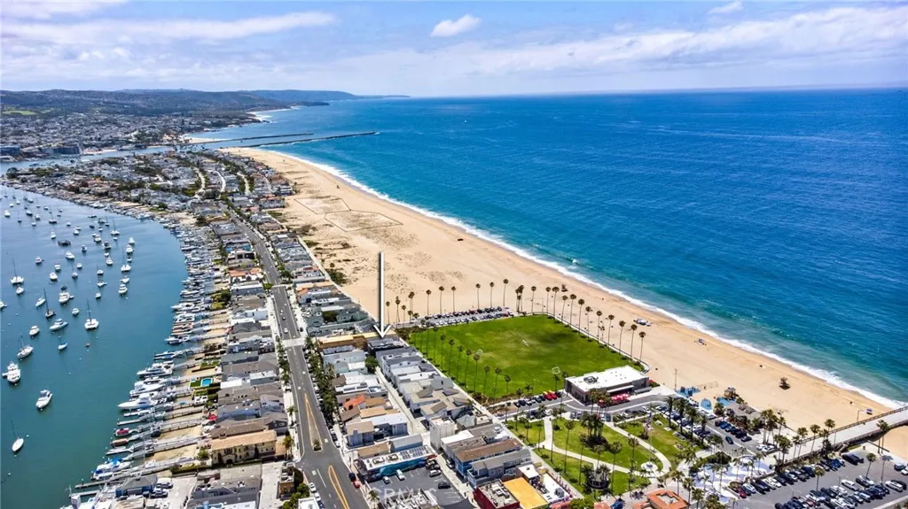 Close to shops, local dining, the Balboa Ferry, great local schools and recreational opportunities make this the perfect home throughout the year