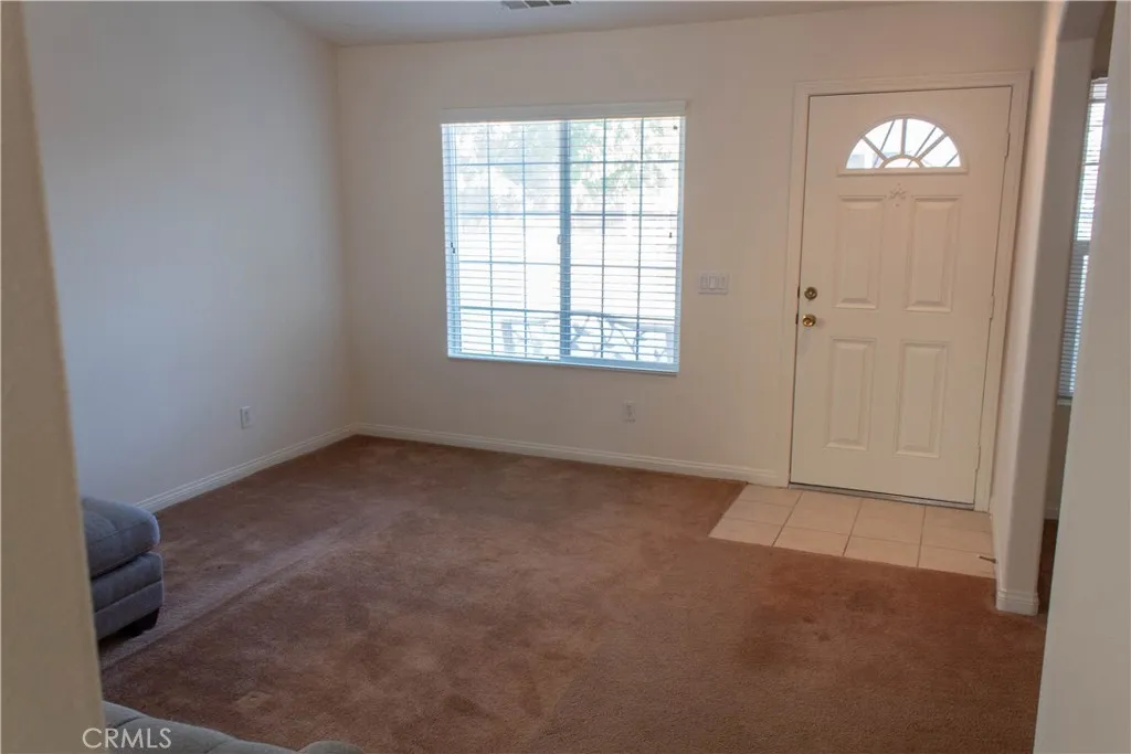 16034 Holly Brook Ln, Victorville, California 92395 — photo 5