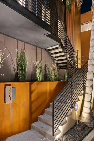 3601 Dixie Canyon Place, Sherman Oaks, California 91423 — photo 4