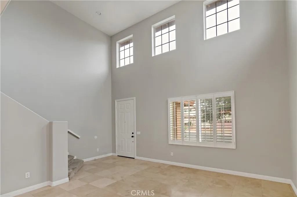 1472 Pinewood Drive, Corona, California 92881 — photo 4