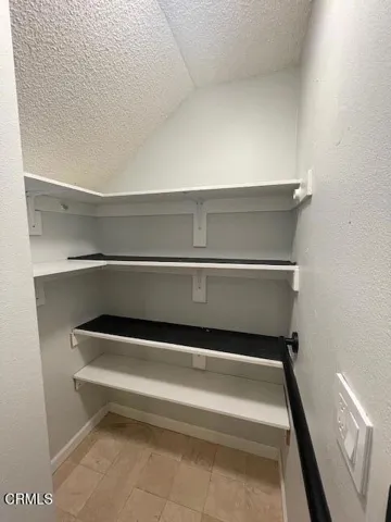 Walk in Pantry