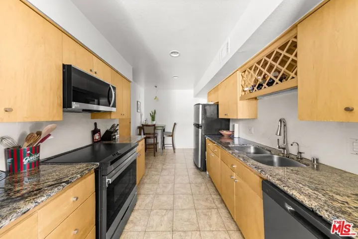 190 Arroyo Terrace 305, Pasadena, California 91103 — photo 4
