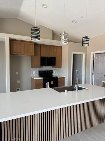 10955 E Avenue, Hesperia, California 92345 — photo 4