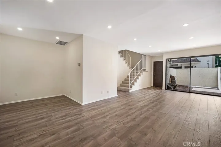 5404 Quakertown 5, Woodland Hills, California 91364 — photo 4