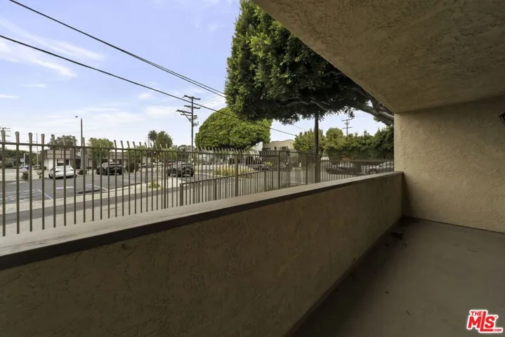 820 Pier Avenue 1, Santa Monica, California 90405 — photo 4