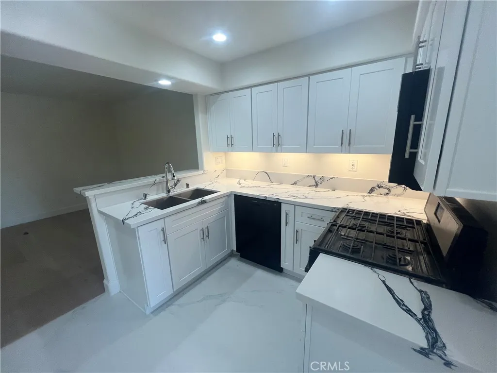 7911 E Horizon View, Anaheim, California 92808 — photo 5