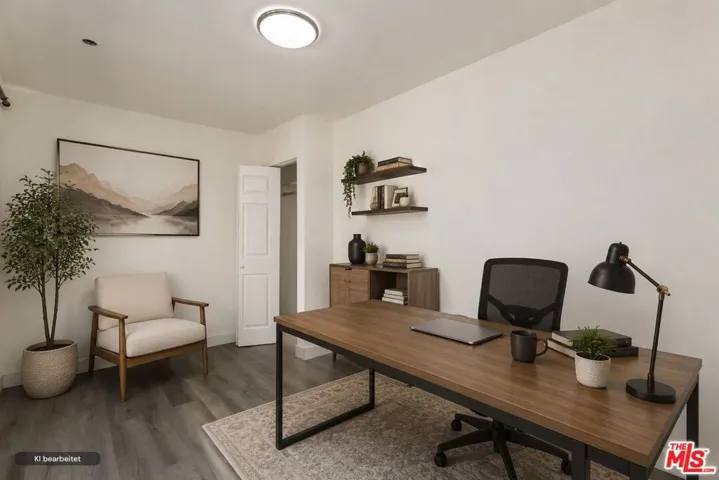 Office/Bedroom