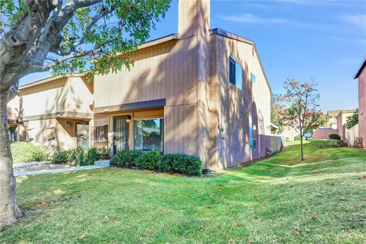 122 Tamarisk, Redlands, California 92373 — photo 4
