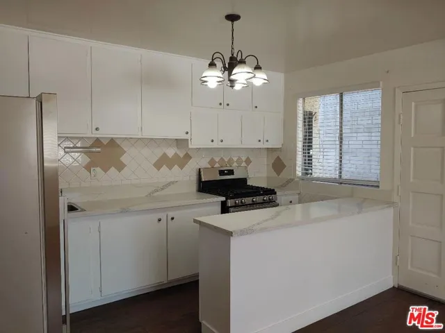 breakfast bar