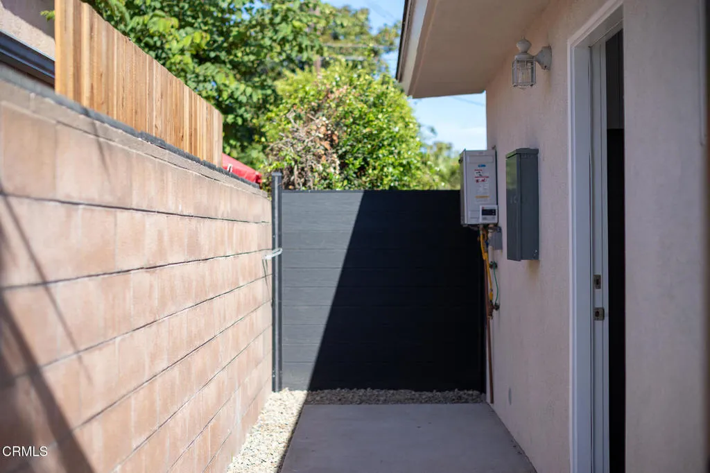 3630 S. F. St-16 3630 S. F. St-16