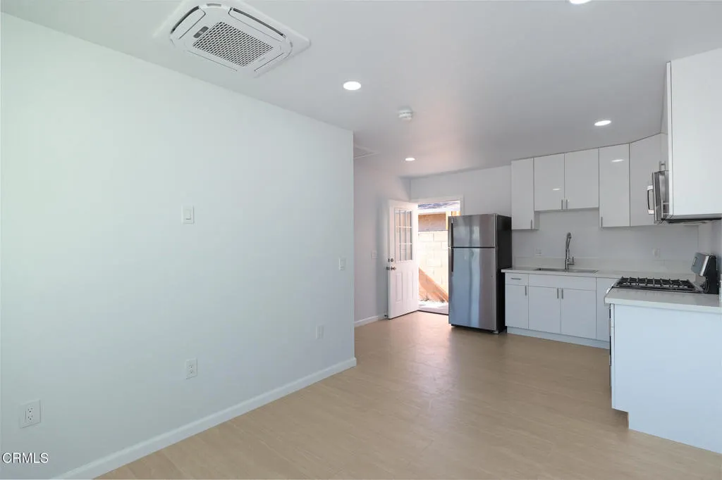 3630 S. F. St-3 3630 S. F. St-3